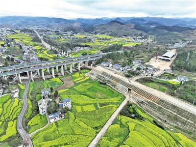 瓮马铁路甲子田特大桥主体完工